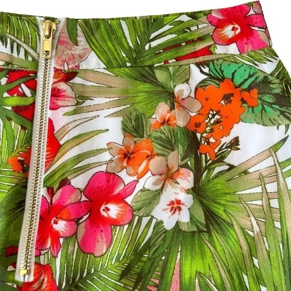 NWT GB Tropical Print Dressy Shorts Size Small - Picture 4 of 11